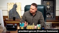 Минулого тижня голова ОП повідомив, що в межах ініціативи президента Bring Kids Back UA в Україну з окупованого Криму вдалося повернути матір із п'ятьма дітьми