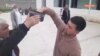 Тажикстан: айла-амал менен аскерге чакырылган уландар 