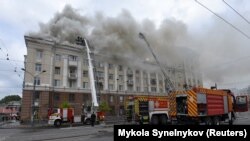 Деніз Браун зауважила, що ракетна атака сталася «лише за два дні після нищівних ударів по Чернігову на півночі країни. І знову повідомляється, що серед загиблих – діти».