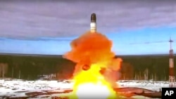 Interkontinentalna balistička raketa Sarmat lansirana na severozapadu Rusije 20. aprila 2022. 