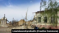 Наслідки обстрілів у селі Станіслав, архівне фото, 2023 рік