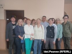 Tanúk, akik Csaniseva védelmében jelentek meg április 18-án Baskíriában