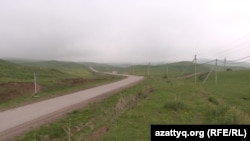Uşkonyra barýan ýol. Almaty olbasty. 23-nji maý, 2023 ý.