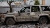 Пошкоджений артилерією автомобіль у прифронтовому Кураховому, Донецька область, 29 січня 2024 року, фото ілюстративне