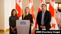"ნაციონალური მოძრაობის" წევრები ანა წითლიძე, თინა ბოკუჩავა, ლევან ბეჟაშვილი