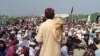 په ځونیخېلو کې په تېرو کلونو کې د ناامنۍ پرضد پراخې غونډې او جلسې شوې دي - پخوانی انځور.