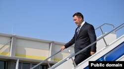 Садыр Жапаров. Иллюстрациялык сүрөт. 