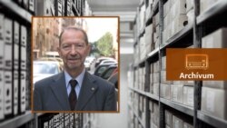 A mitikus vérségi kapcsolatok helyett politikai nemzet - archív beszélgetés Kende Péter politológussal