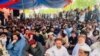 په میرامشا کې د پښتون ژغورنې غورځنګ غړي او مشران د خپلو ملګرو د خوشې کولو لپاره په پرلت کې ناست دي ـ پخوانی انځور.