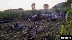 Останките от катастрофиралия край Кавала украински товарен самолет Ан-12.