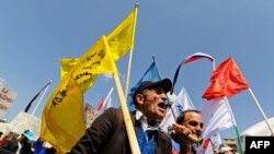 Sa jednog od radničkih protesta protiv novog zaduživanja Srbije kod MMF-a