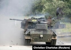 A német hadsereghez tartozó Gepard légvédelmi tank egy gyakorlóterületen Hamburg közelében 2007. június 20-án