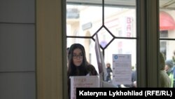 Прикордонний вокзал у Польщі ряснів оголошеннями про роботу для українців уже в березні 2022-го