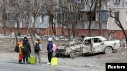 «Мені здається, як військова, так і адміністративна влада знає скруту, в якій опинився Маріуполь, але врятує виключно ППО і бажано від тих країн, які мають досвід подібного захисту» – Галина Балабанова