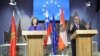 Savezni ministar za evropske i međunarodne poslove Austrije Aleksandra Šalenberg i ministarka inostranih poslova Slovenije Tanja Fajon koje je Visoki predstavnik EU Žozep Borelj ovlastio da u njegovo ime posjete Crnu Goru. Podgorica, 21.decembar 2022. 