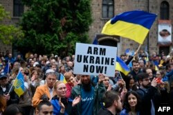 Demonstranti u Bugarskoj pružaju podršku Ukrajini u Sofiji u aprilu 2022.