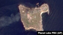 Остров Змеиный