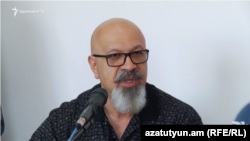 Armenia - Opposition activist Garo Yegnoukian speaks in a courtroom in Yerevan, 27 Sept2016
