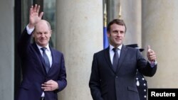 Francuski predsjednik Emmanuel Macron i njemački kancelar Olaf Scholz, arhivska fotografija