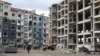 Снос домов в жилом комплексе "Бесоба". Караганда, 3 октября 2012 года. 