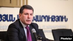Armenia - Environment Minister Aram Harutiunian speaks at a news briefing in Yerevan, 30Jan2012.