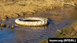 Стік води в Білогірське водосховище. Архівне фото