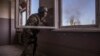 Украински войник по време на боевете в Северодонецк