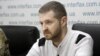 Звільнений з-під варти прикордонник Сергій Колмогоров під час прес-конференції. Київ, 7 листопада 2017 року