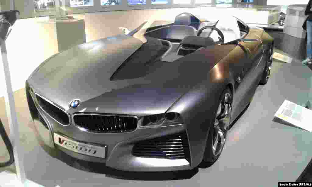  BMW s1000 - 2014-жылы чыгарылган.