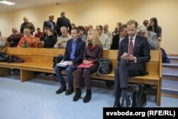 Зьлева — старшы інспэктар аддзелу грамадзянства і міграцыі Маскоўскага РУУС Філіп Карацупа