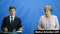 Kancelarja gjermane, Angela Merkel dhe presidenti i Ukrainës, Volodymyr Zelenskiy