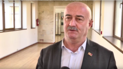 Աղազարյան․ ինձ նման խոշորագույն գործչին վարչապետը չի ստիպի մանդատից հրաժարվել