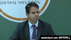 Հայաստանում Ֆրանսիայի դեսպան Ժոնաթան Լաքոտ, արխիվ