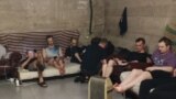 Выдворенные из России украинцы в подвале на границе между Северной Осетией и Грузией