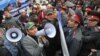 Акция сторонников осужденных лидеров "Ата-Журта", Бишкек, 17 октября 2012 года.