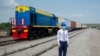 Перший контейнерний потяг з Китаю до України прибув на термінал DP World TIS Pivdennyi. Його зустрічає представник генерального консульства Китаю в Одесі