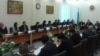 Депутаты парламента обсуждают нововведения в уголовный кодекс. Астана, 23 января 2014 года.