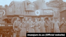 Важкий бронеавтомобіль «Гайдамака», який використали у поході на Крим весною 1918 року