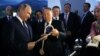 Нурсултан Назарбаев в бытность президентом Казахстана и его российский коллега Владимир Путин рассматривают камчу на туристической выставке. Петропавловск, 9 ноября 2018 года.
