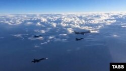 Першая група расейскіх самалётаў пакідае Сырыю.