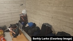 Приміщення, де перебувають українці на грузинському кордоні