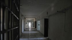 Diňle: Agyr işsizlik öňki tussaglaryň azatlygyna 'dawa salýar' 