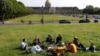 Picnic la Paris, în preajma Domului Invalizilor