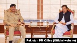 عمران خان او جنرل باجوه په تېره دوو اونيوو کې درې ځل ملاقاتونه کړي دي