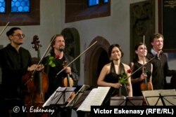 Santiago Cañón Valencia, Christian Tetzlaff, Luosha Fang, Diana Tișcenko, Jonathan Roozeman