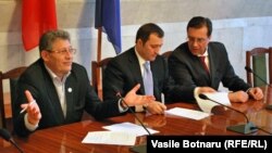 Liderii AIE în 2010.