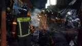 Спасатели разбирают завалы после взрыва на заводе "Эластик", 16 августа 2025 года
