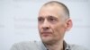 Сяргей Ціханоўскі пасьля вызваленьня. Вільня, 22 чэрвеня 2025 году