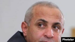 Հովիկ Աբրահամյան