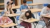 Doar 429 de candidați la Evaluarea Națională au obținut, în acest an, 10 curat la examen
